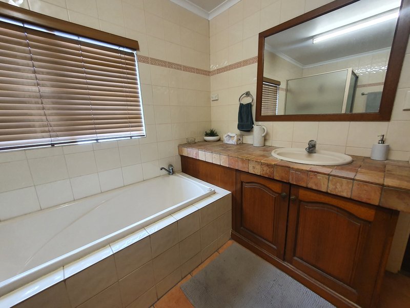 Photo - 20 Fifth Avenue, Home Hill QLD 4806 - Image 14