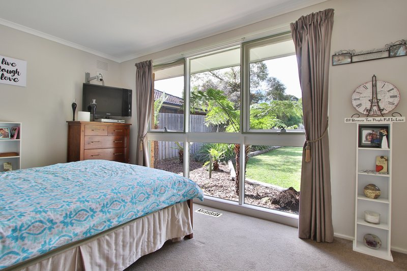 Photo - 20 Fintona Court, Coldstream VIC 3770 - Image 5