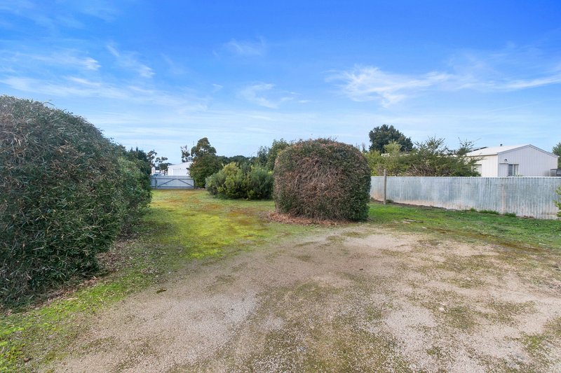 Photo - 20 First Street, Minlaton SA 5575 - Image 18