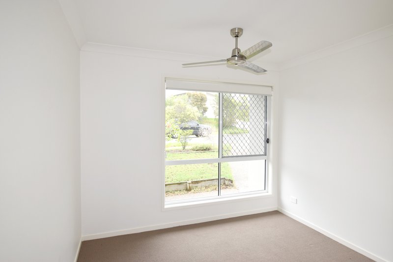 Photo - 20 Fitzroy Avenue, Clinton QLD 4680 - Image 10