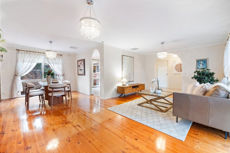 Photo - 20 Flamingo Drive, Wantirna South VIC 3152 - Image 5