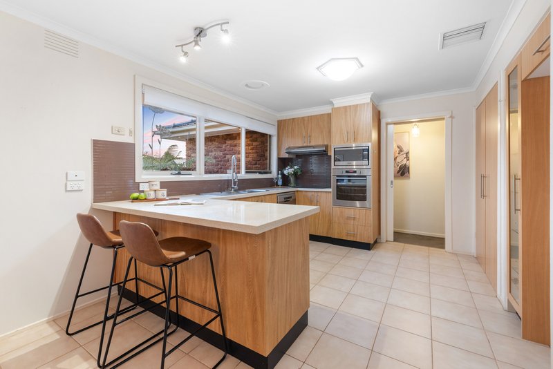 Photo - 20 Flamingo Drive, Wantirna South VIC 3152 - Image 8