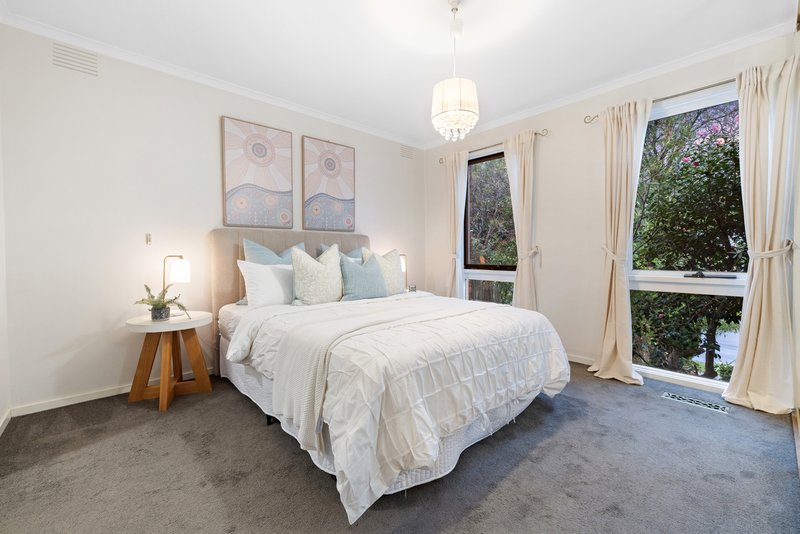 Photo - 20 Flamingo Drive, Wantirna South VIC 3152 - Image 9