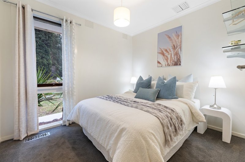 Photo - 20 Flamingo Drive, Wantirna South VIC 3152 - Image 12
