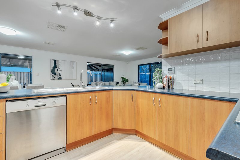 Photo - 20 Flavio Avenue, Parafield Gardens SA 5107 - Image 15