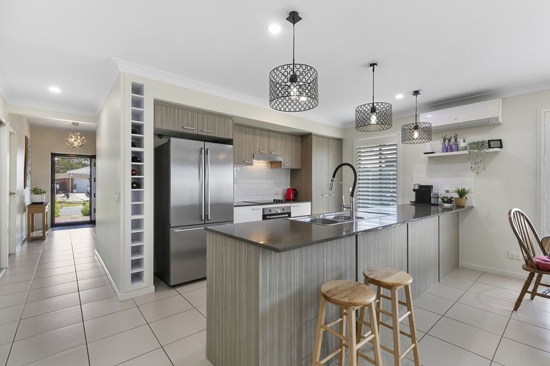 Photo - 20 Fodora Place, Burpengary East QLD 4505 - Image 3