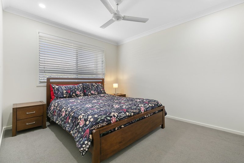 Photo - 20 Fodora Place, Burpengary East QLD 4505 - Image 5