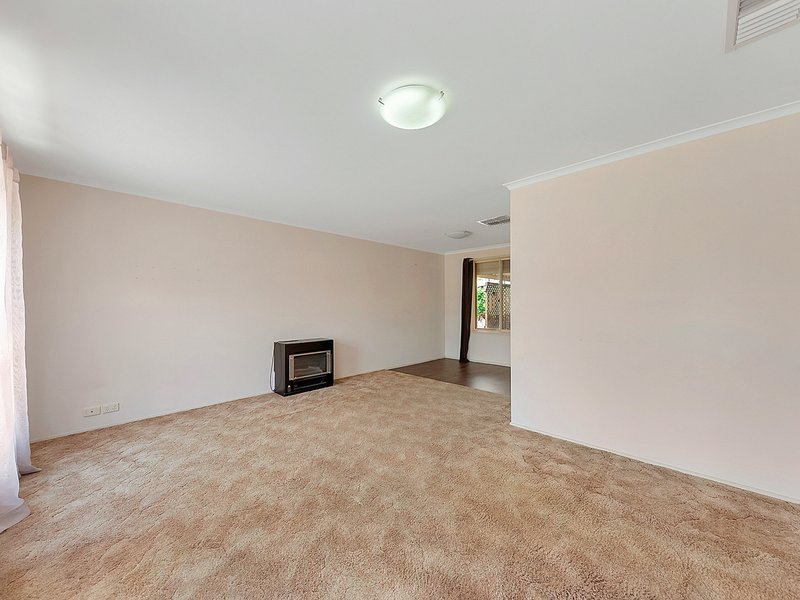 Photo - 20 Forel Court, Andrews Farm SA 5114 - Image 2