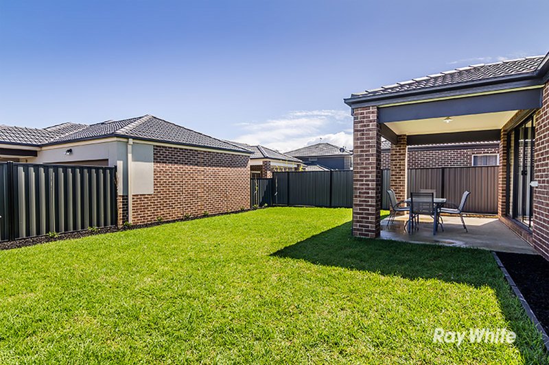 Photo - 20 Forest Drive, Clyde North VIC 3978 - Image 16