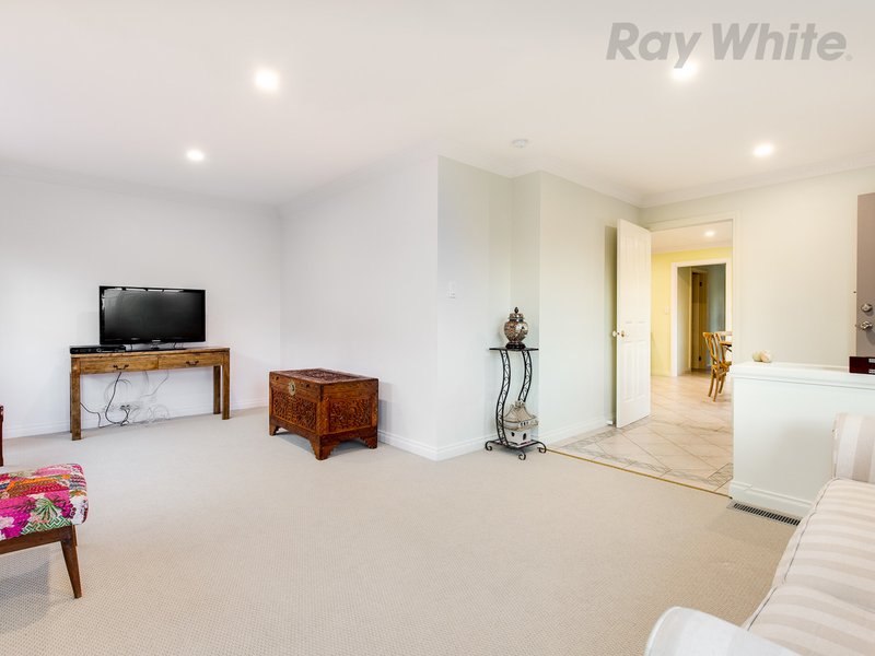 Photo - 20 Foxzami Crescent, Epping VIC 3076 - Image 4