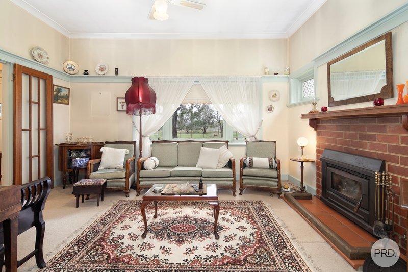 Photo - 20 Fraser Street, Linton VIC 3360 - Image 2