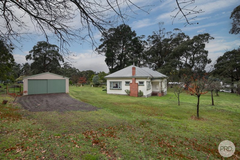 Photo - 20 Fraser Street, Linton VIC 3360 - Image 11