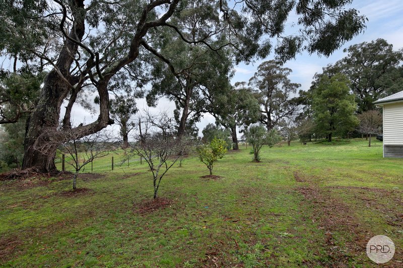 Photo - 20 Fraser Street, Linton VIC 3360 - Image 12
