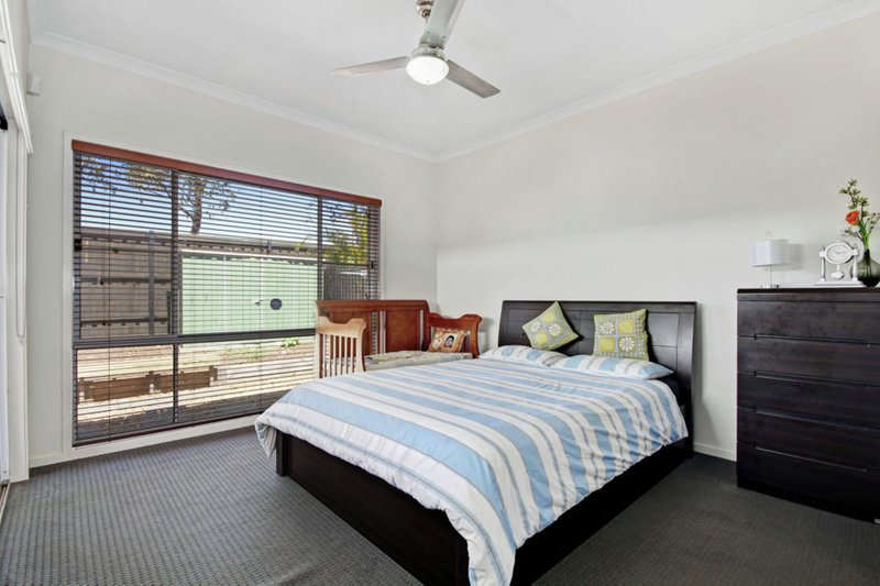 Photo - 20 Freeman Street, North Lakes QLD 4509 - Image 9