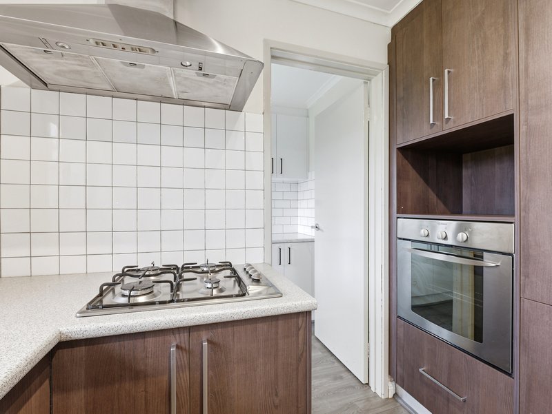 Photo - 20 Frobisher Street, Melton VIC 3337 - Image 8