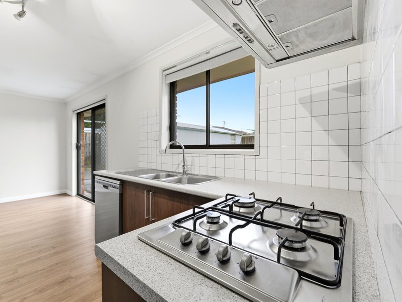 Photo - 20 Frobisher Street, Melton VIC 3337 - Image 9