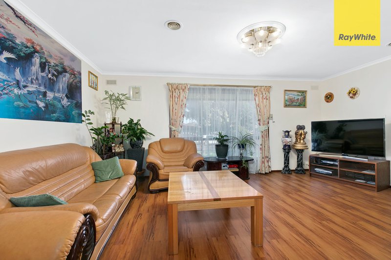 Photo - 20 Galena Crescent, Kings Park VIC 3021 - Image 2