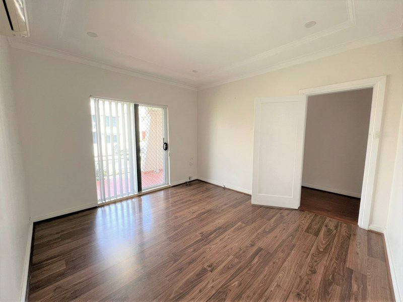 Photo - 20 Gannons Ave , Hurstville NSW 2220 - Image 4