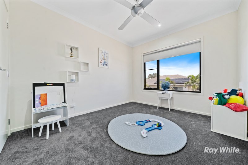 Photo - 20 Garragull Drive, Yarrabilba QLD 4207 - Image 10