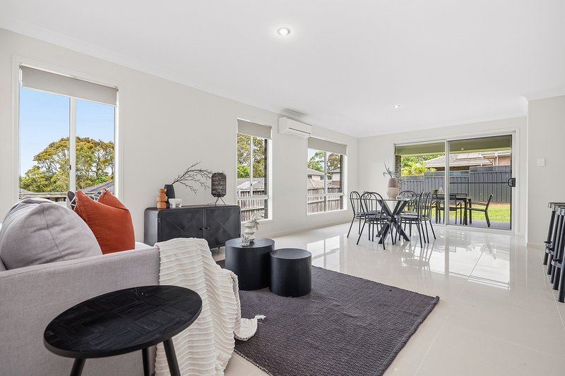 Photo - 20 Gazelle Crescent, Fletcher NSW 2287 - Image 9