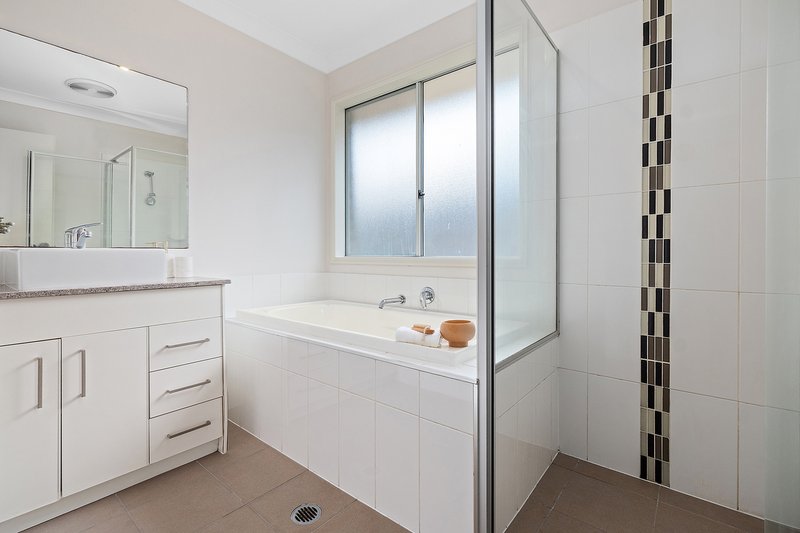 Photo - 20 Gazelle Crescent, Fletcher NSW 2287 - Image 13