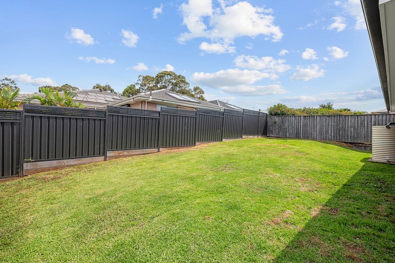 Photo - 20 Gazelle Crescent, Fletcher NSW 2287 - Image 19