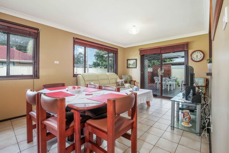 Photo - 20 Gerald Crescent, Doonside NSW 2767 - Image 7