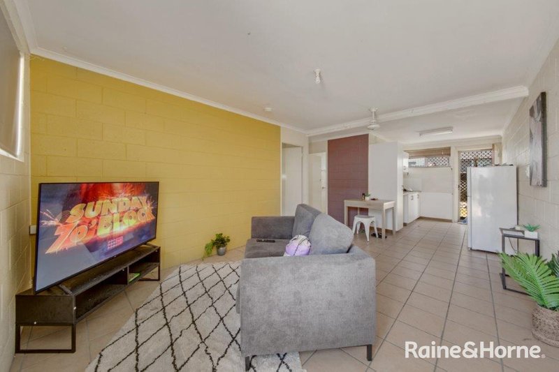 Photo - 20 Geraldine Street, West Gladstone QLD 4680 - Image 9