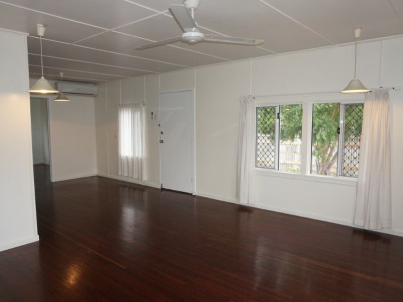 Photo - 20 Gilbert Street, Bowen QLD 4805 - Image 9