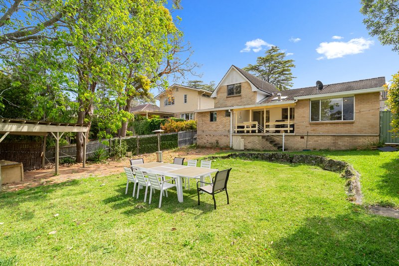 Photo - 20 Gillian Parade, West Pymble NSW 2073 - Image 8