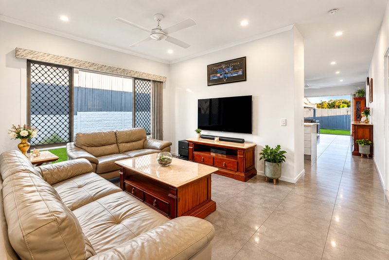 Photo - 20 Girraween Crescent, Capalaba QLD 4157 - Image 13