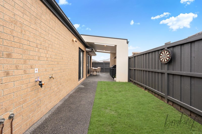 Photo - 20 Golden Parkway, Donnybrook VIC 3064 - Image 17