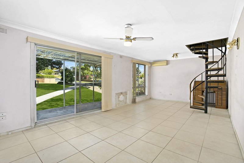 Photo - 20 Gooden Drive, Baulkham Hills NSW 2153 - Image 3