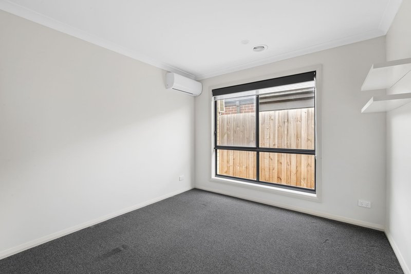 Photo - 20 Goodia Street, Wollert VIC 3750 - Image 8