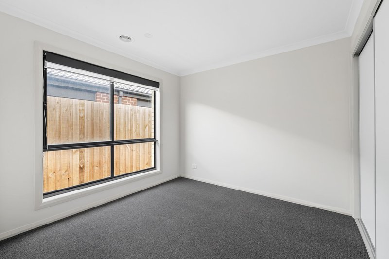 Photo - 20 Goodia Street, Wollert VIC 3750 - Image 11