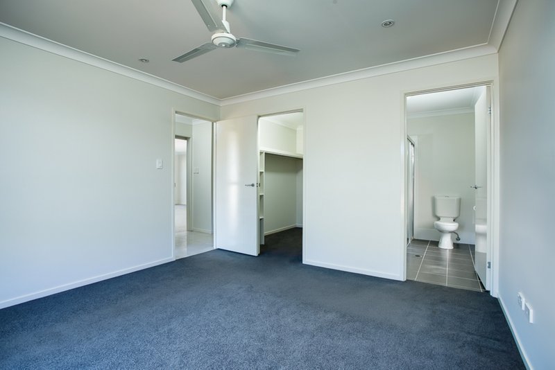 Photo - 20 Gordon Drive, Bellbird Park QLD 4300 - Image 5