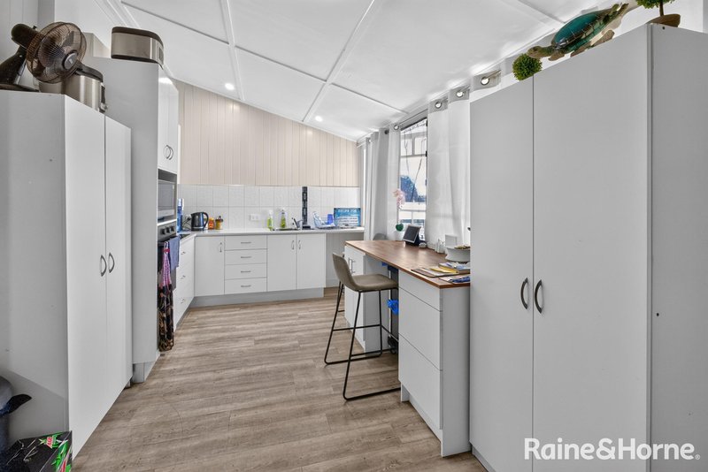 Photo - 20 Gore Street, Warwick QLD 4370 - Image 6