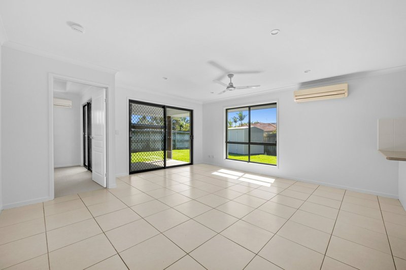 Photo - 20 Grampion Drive, Caloundra West QLD 4551 - Image 5