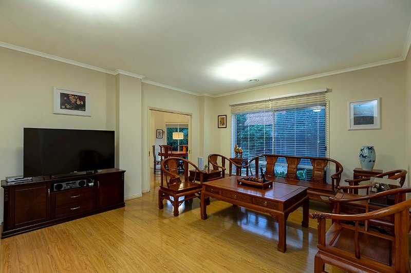 Photo - 20 Grangemouth Drive, Point Cook VIC 3030 - Image 5
