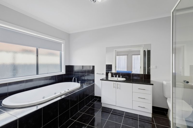 Photo - 20 Granite Outlook, Epping VIC 3076 - Image 11