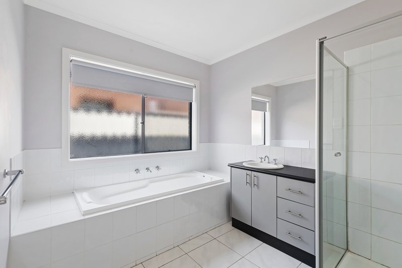 Photo - 20 Granite Outlook, Epping VIC 3076 - Image 12