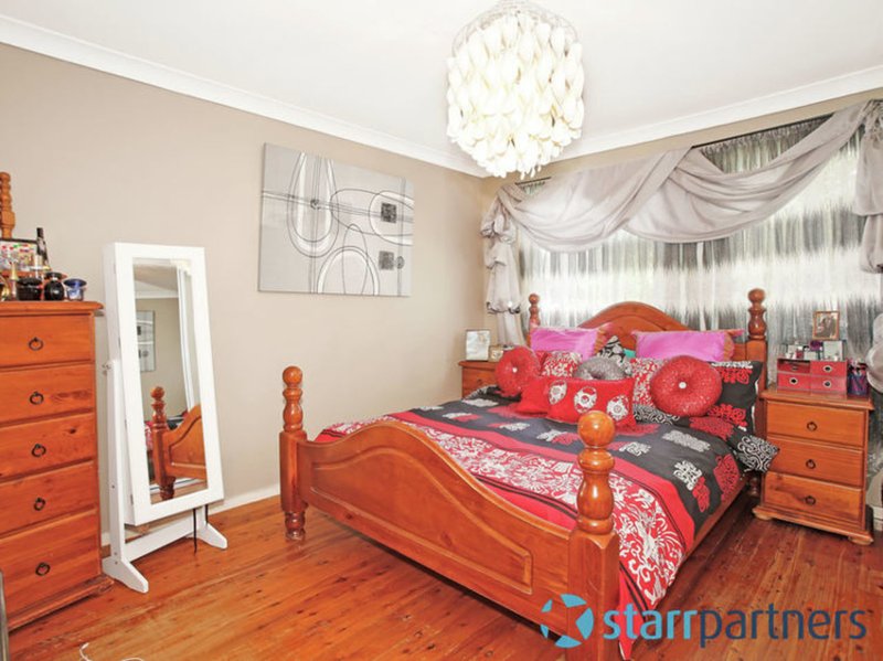 Photo - 20 Grenada Street, Fairfield West NSW 2165 - Image 5