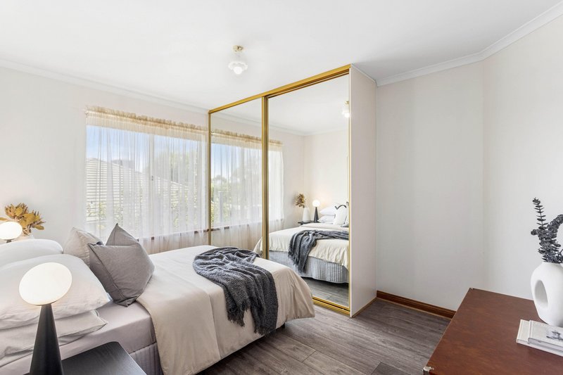 Photo - 20 Grenadier Grove, Gulfview Heights SA 5096 - Image 16