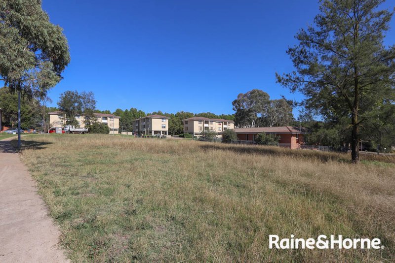 Photo - 20 Griffin Street, Mitchell NSW 2795 - Image 4