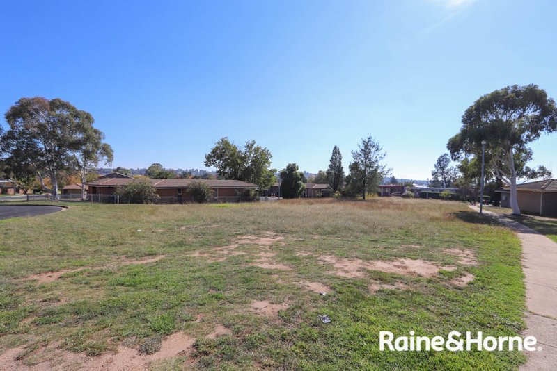 Photo - 20 Griffin Street, Mitchell NSW 2795 - Image 6