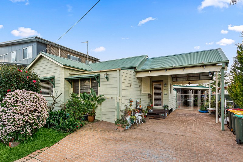 20 Griffiths Street, Oak Flats NSW 2529