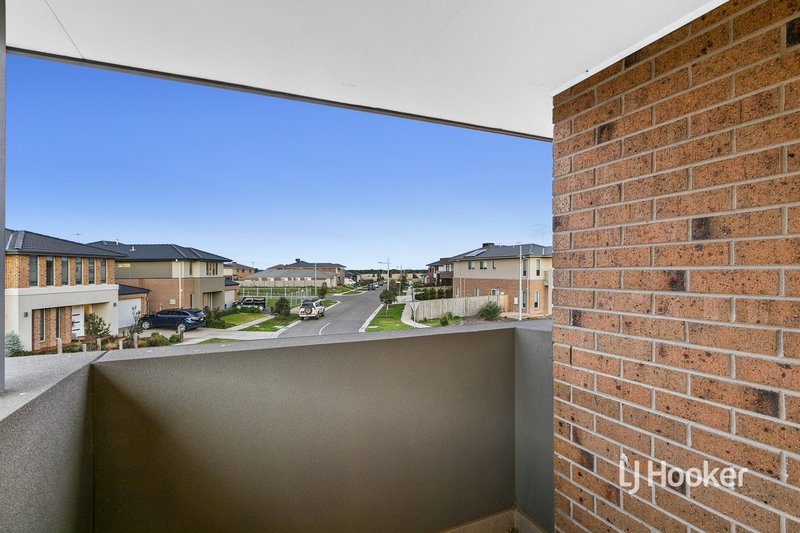 Photo - 20 Grosset Way, Point Cook VIC 3030 - Image 18