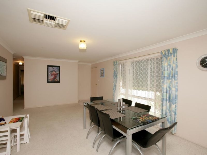 Photo - 20 Gunn Drive, Estella NSW 2650 - Image 7