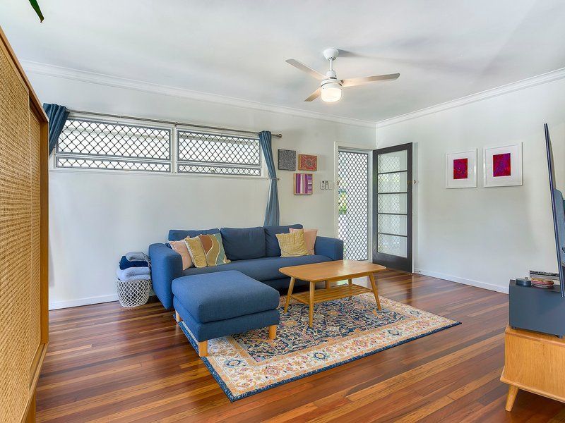 Photo - 20 Guntur Street, Stafford QLD 4053 - Image 2