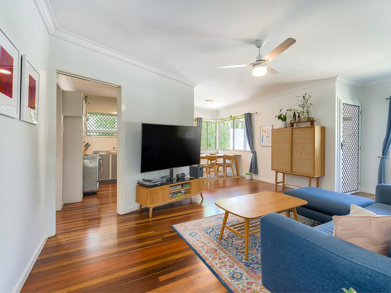 Photo - 20 Guntur Street, Stafford QLD 4053 - Image 3